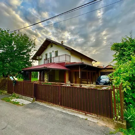 Bella Villa *