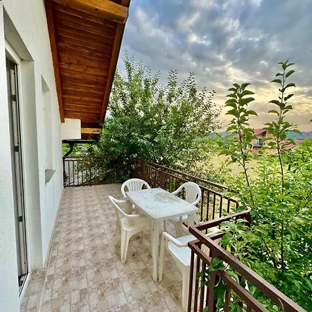 Bella Villa Doglodi